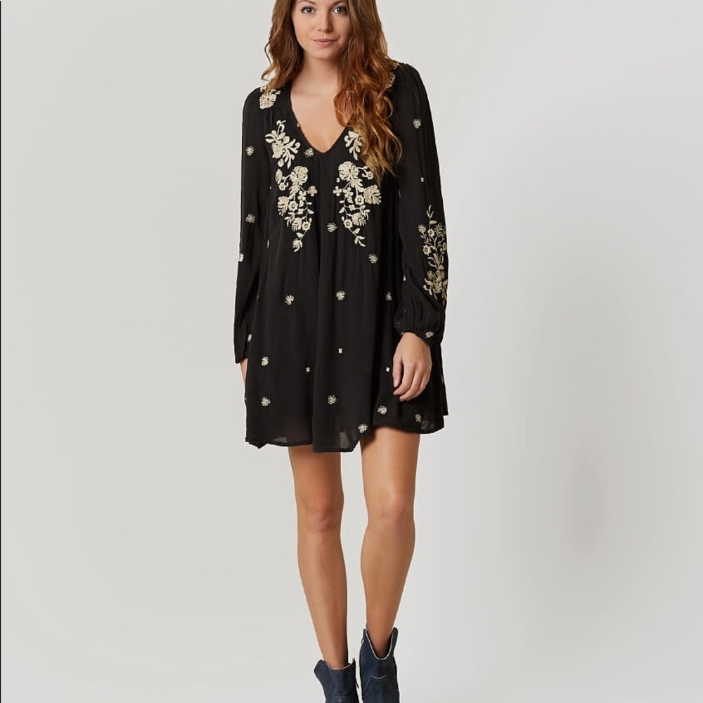 Free people sweet Tennessee embroidered dress